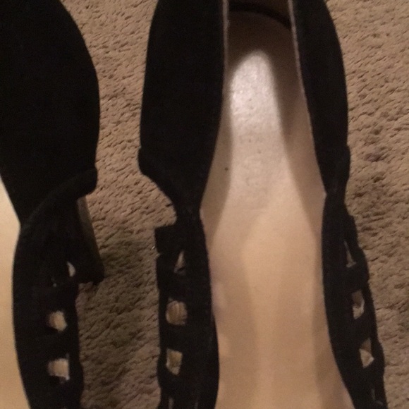Black Nine West Heels - Picture 2 of 4